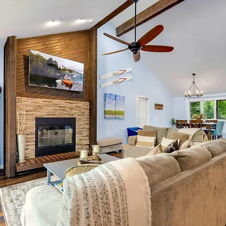 Ozark Escape - Enjoy Resort-Style Fun